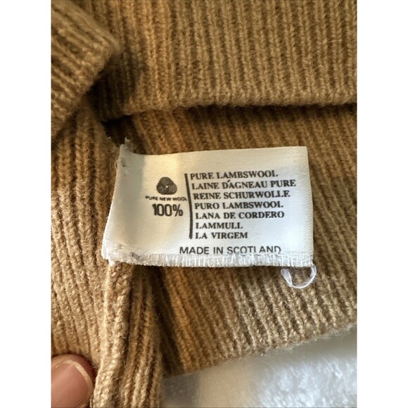 Burberrys Vintage Beige Women’s Size Medium 8-10 Lambs wool Sweater Brown Warm - Picture 8 of 16